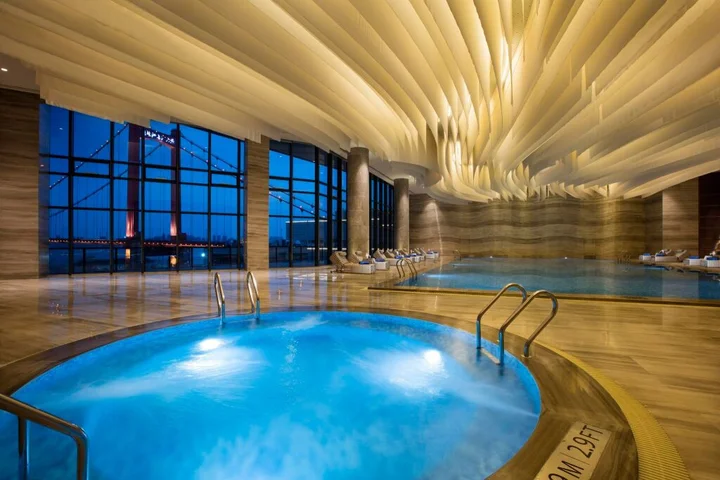 Ухань: Hilton Wuhan Riverside