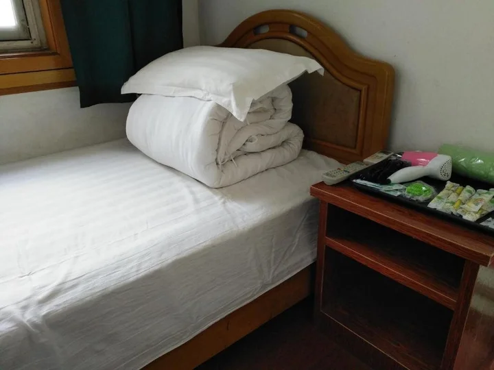 Хуаншань: Huangshan Gesanghua Inn