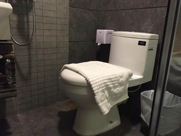 Гонконг: Seasons Hotel - Tsim sha tsui