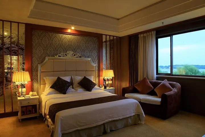 Цзинмэнь: Country Garden Phoenix Hotel Jingmen