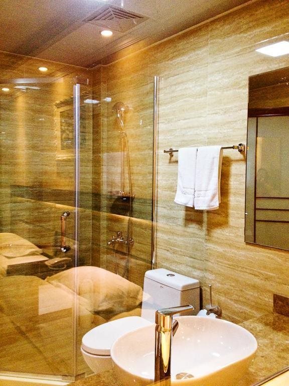 Нанкин: Nanjing Qingguo Holiday Hotel