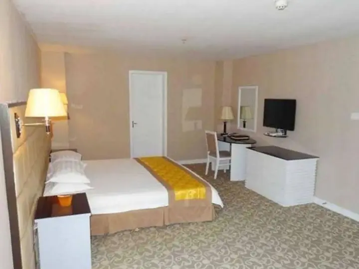 Ляньюньган: Ji Hotel Lianyungang Xugou