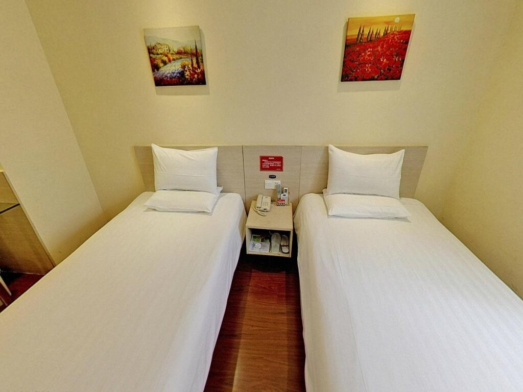 Шанхай: Hanting Premium Hotel Dapuqiao Sun Moon Light Center