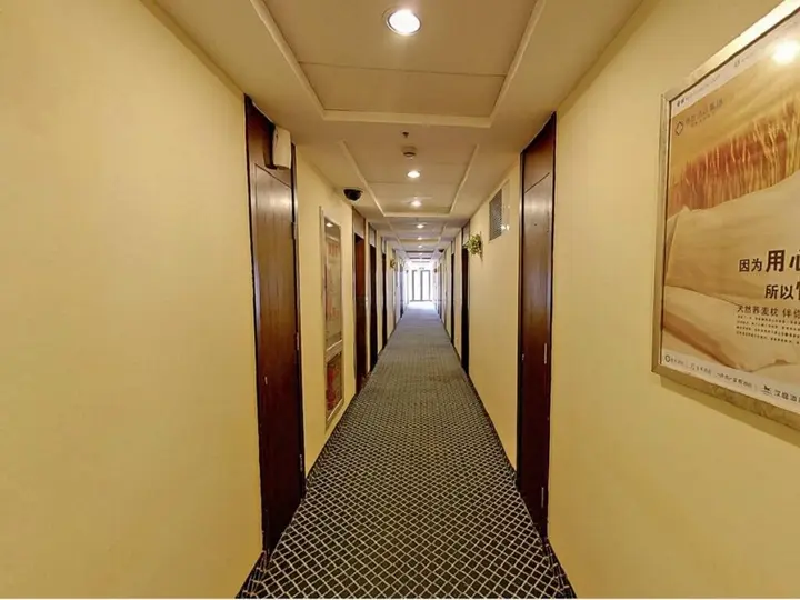 Шанхай: Hanting Express Hotel Shanghai Minsheng Road