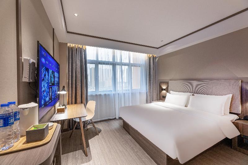 Наньтун: Hanting Express Rugao Anding Square