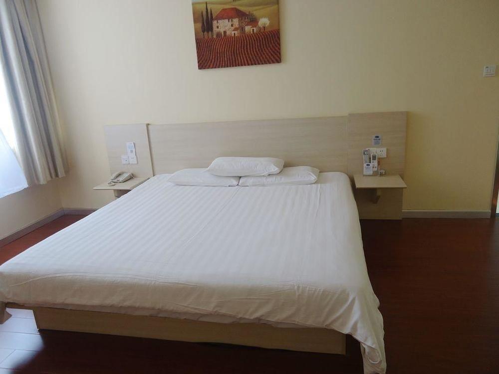 Тайчжоу: Hanting Express Hotel Taizhou Wanda Square