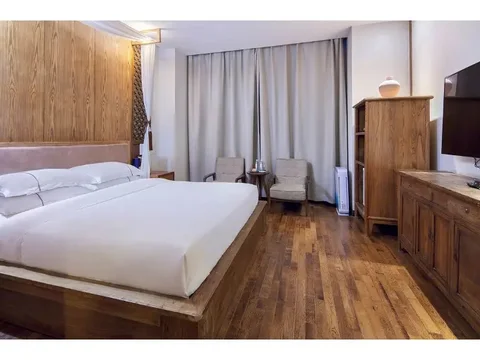 Чжэнчжоу: Qianna Hotel Zhengzhou Exhibition Center Branch