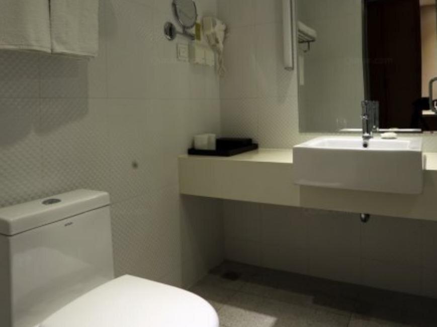 Паниин: Ji Hotel (Panjin Railway Station Store)