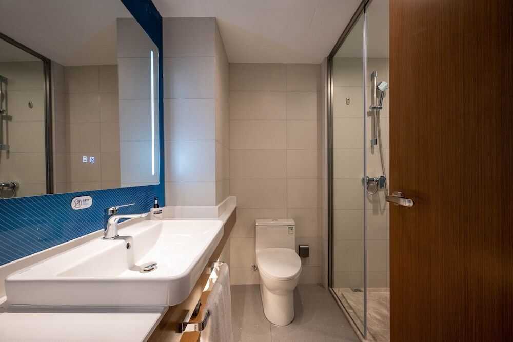 Шанхай: Holiday Inn Express Shanghai Pujiang Lianhang Rd M