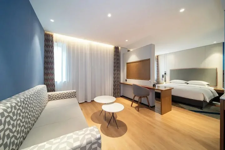 Шанхай: Holiday Inn Express Shanghai Pujiang Lianhang Rd M