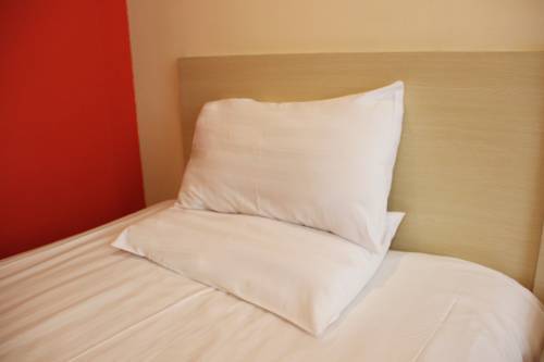 Чжэнчжоу: Hanting Express Zhengzhou Huayuan Road The Province TV Station