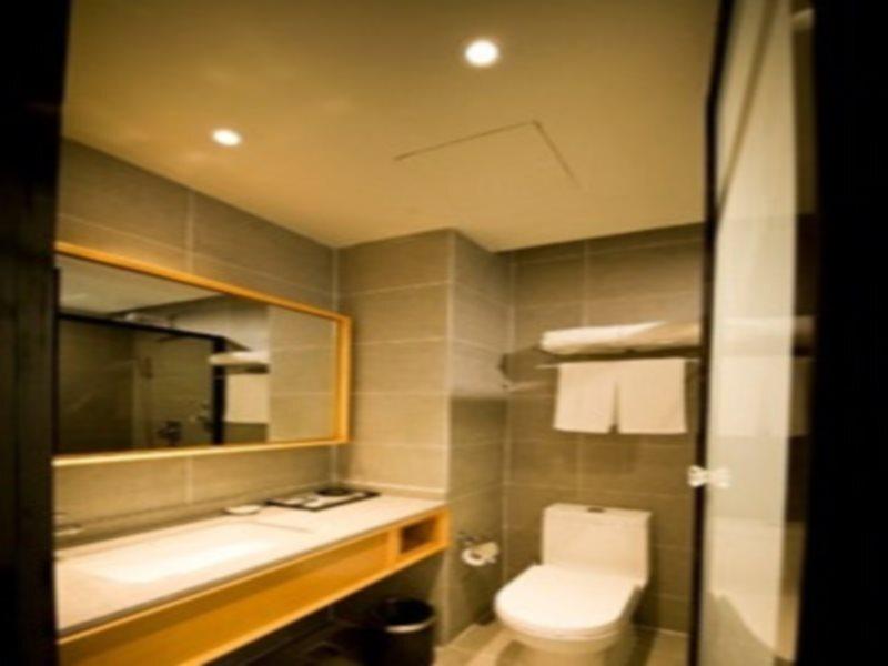 Наньтун: Starway Hotel Nantong Sports Convention Center