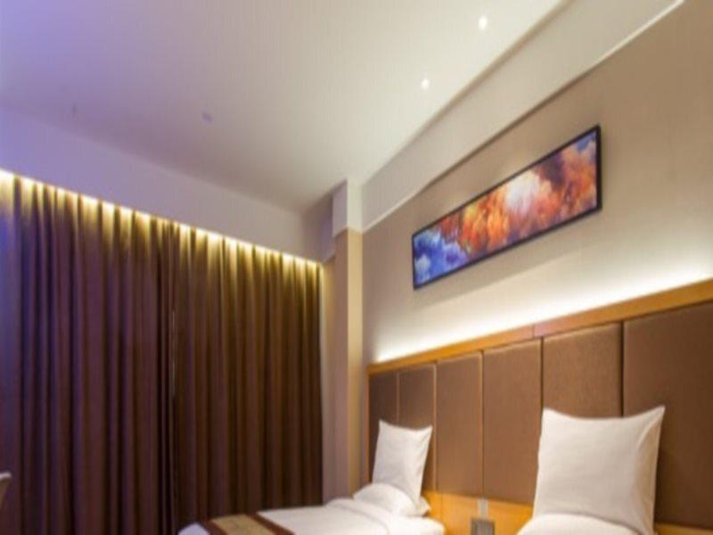 Наньтун: Starway Hotel Nantong Sports Convention Center