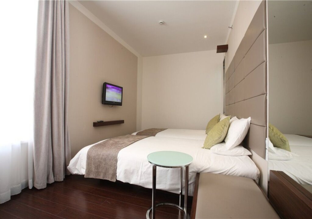 Шанхай: JI Hotel Jingan Temple Shanghai