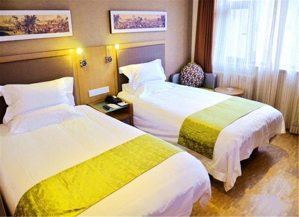 Ланьчжоу: Yitel Lanzhou Dongfanghong Plaza