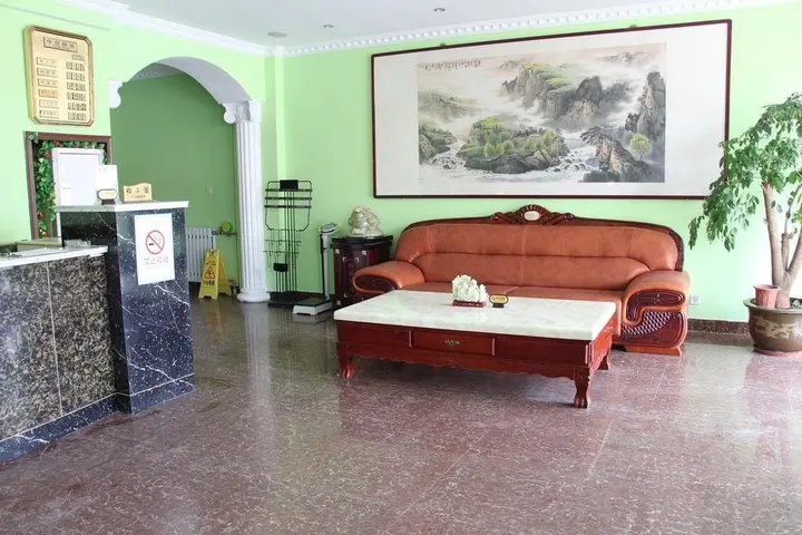 Циндао: Qingdao Ri Yue Ju Hotel