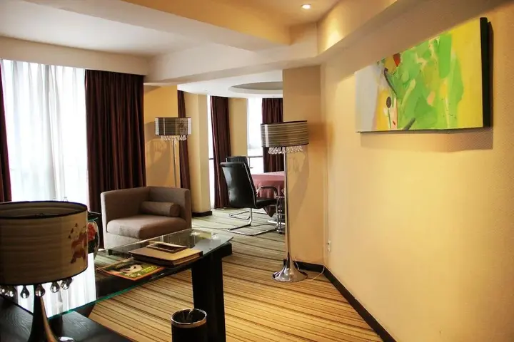 Чэнду: Minshan Ane Grand Hotel