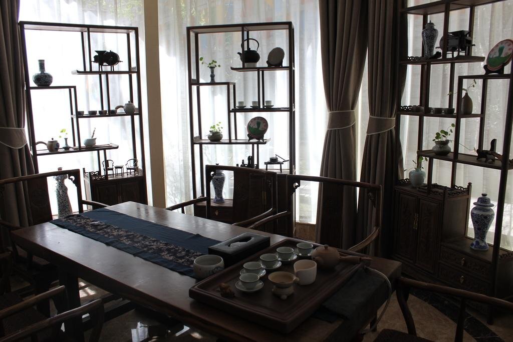 Shuian Gesang Huaxiang Hotel — фото 1