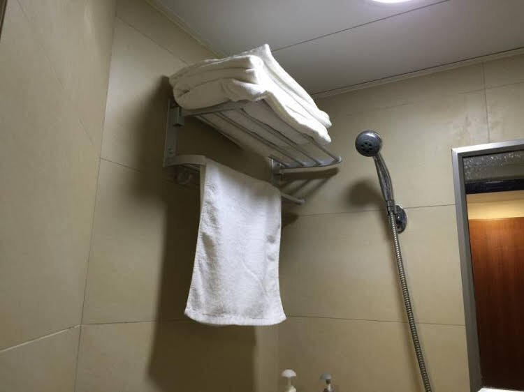 Коулун: Shan Lam - Shine Hostel