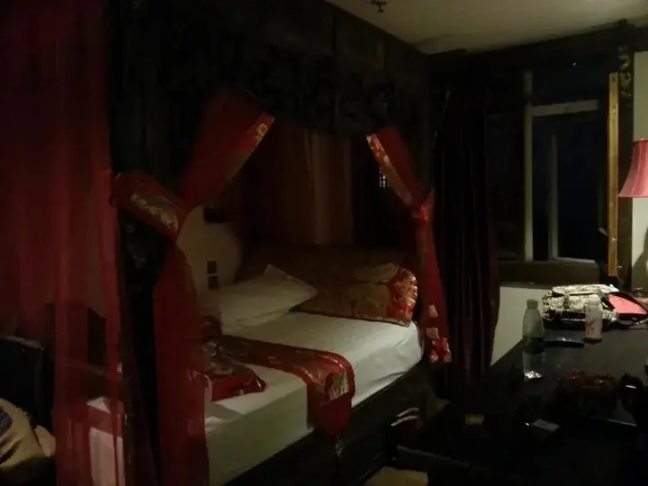 Чэнду: Chunxi Fang Old Chengdu Inn