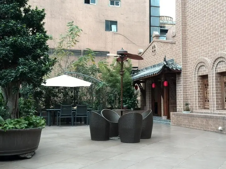 Чэнду: Chunxi Fang Old Chengdu Inn