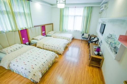 Сянси: Fenghuang Ancient City Jiaxing Inn