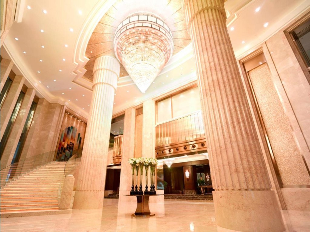 Ухань: Optics Vally Kingdom Plaza