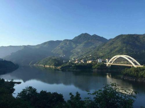 Ханчжоу: Zhexi Canyon Linhu Villa Hotel