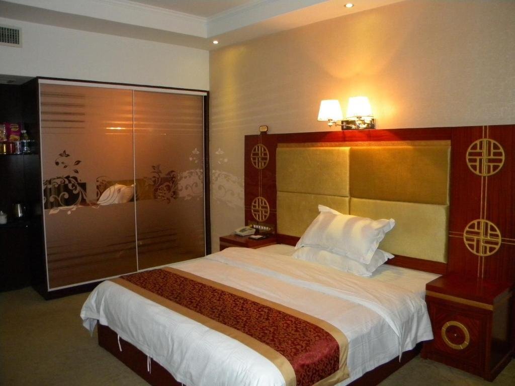 Нанкин: Nanjing Riyu Business Hotel