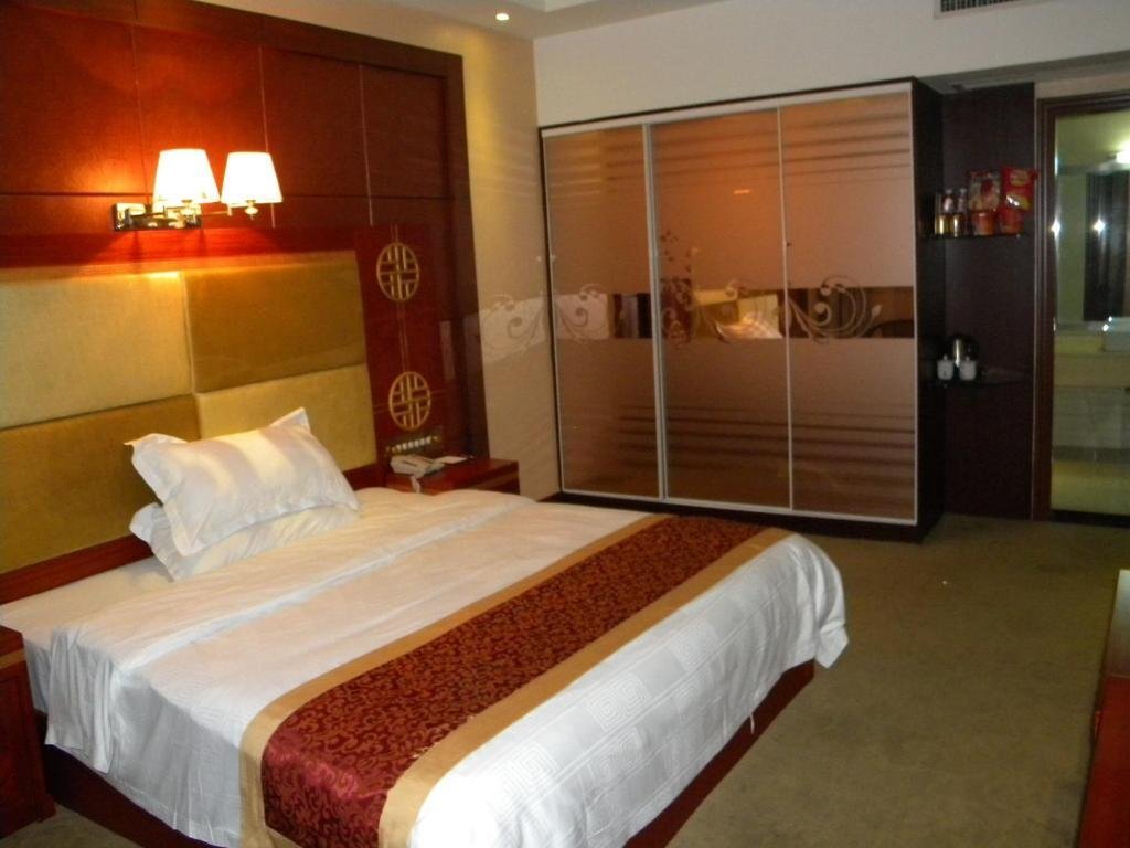 Нанкин: Nanjing Riyu Business Hotel