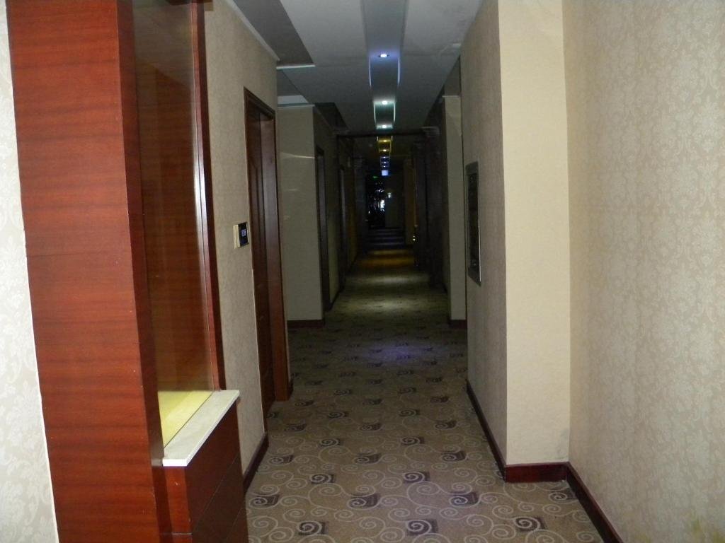 Нанкин: Nanjing Riyu Business Hotel