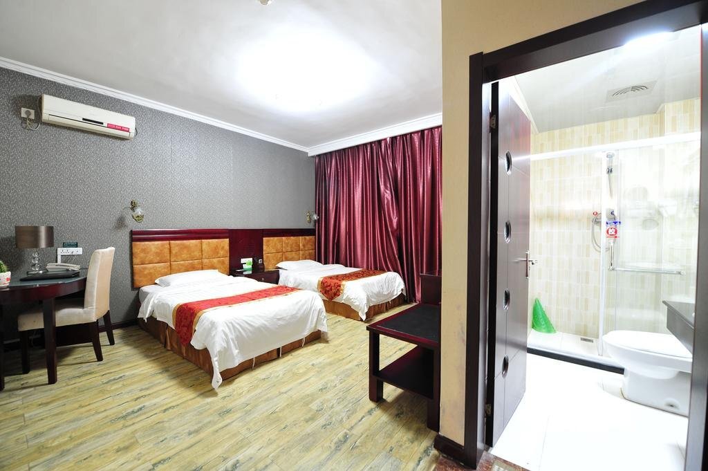 Пэнлай: Yongpeng Haitian Hotel Seaside Branch
