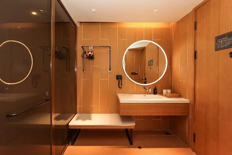 Шанхай: Ji Hotel (Shanghai Xujiahui Guanshengyuan Road)