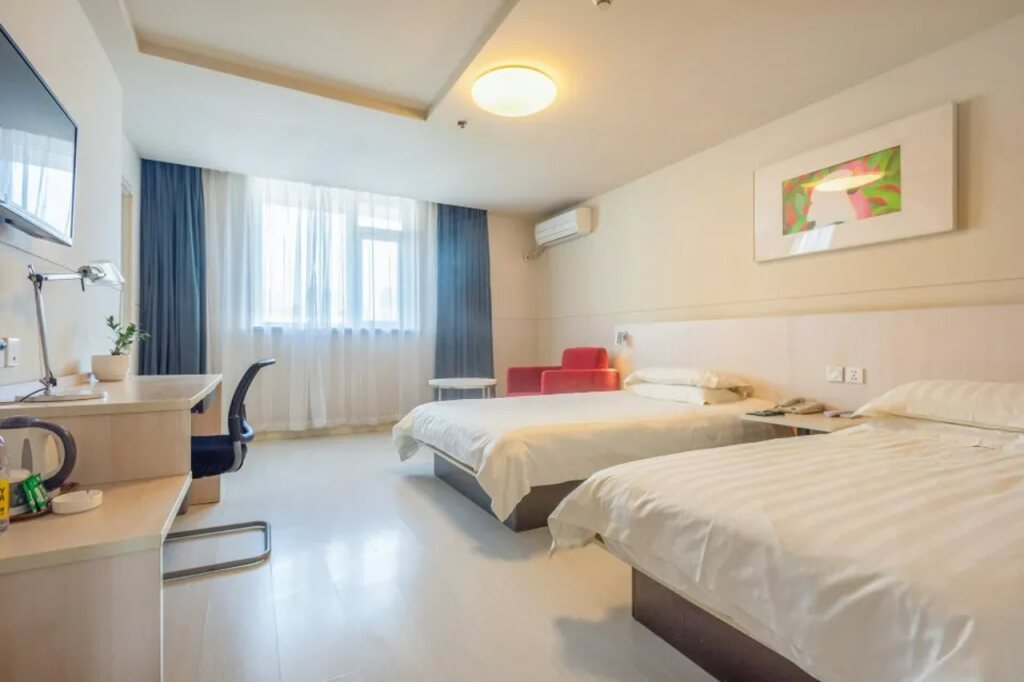 Циндао: Jinjiang Inn Qingdao Chongqing South Road Metro