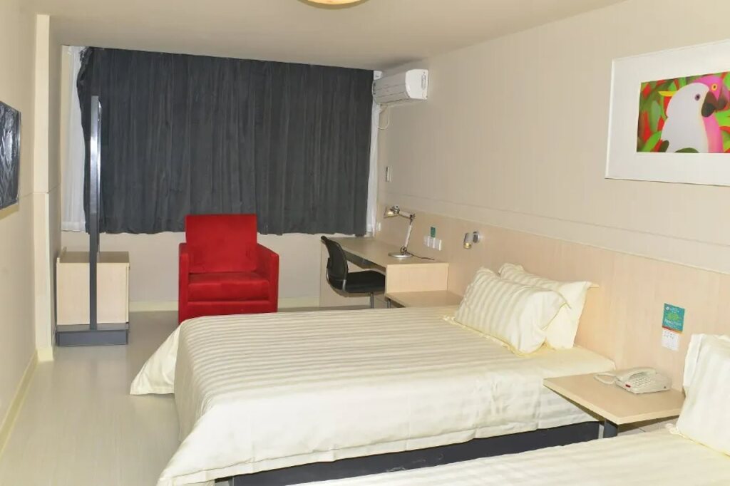 Циндао: Jinjiang Inn Qingdao Chongqing South Road Metro