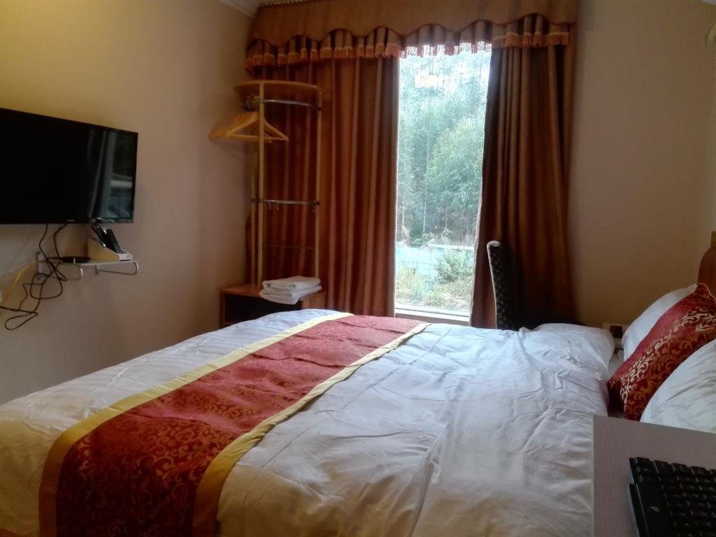 Цзиньюань: Qingyuan Gaopin Holiday Villa