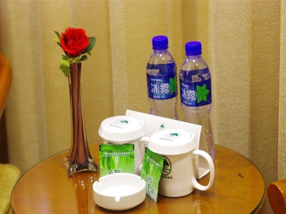 Ляньюньган: GreenTree Inn Lianyungang Ganyu South Station Express Hotel