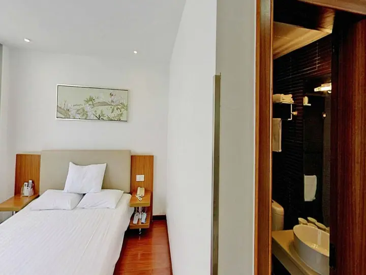 Шанхай: Hanting Hotel Shanghai Bund Waibaidu Bridge Branch