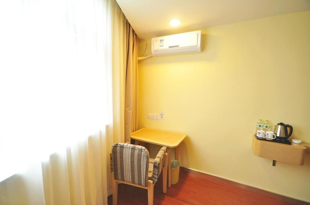 Ханчжоу: Hanting Express Hangzhou Baojiao North Road