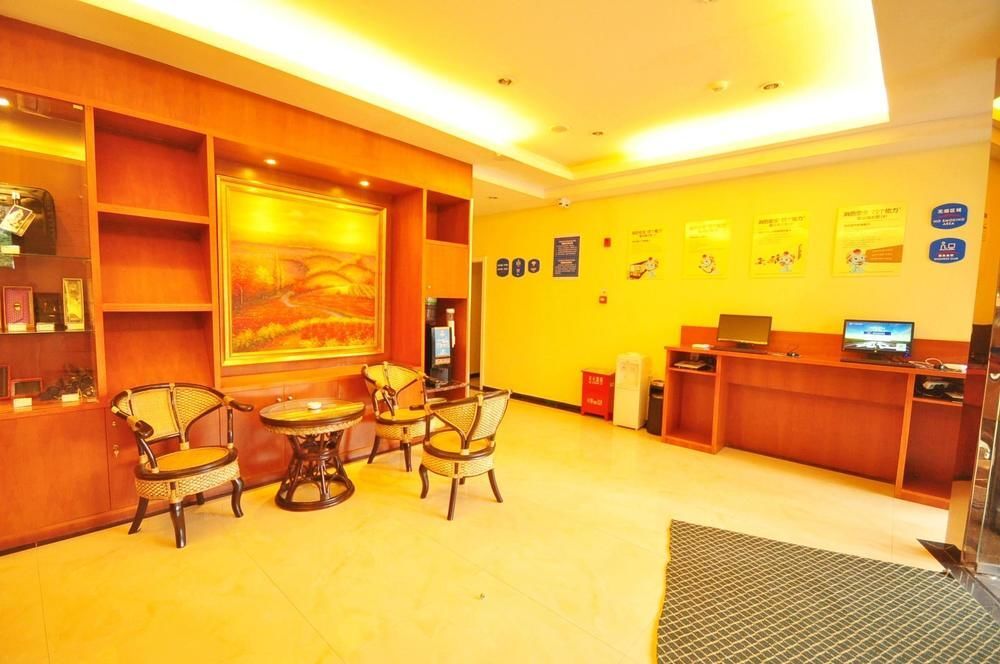 Ханчжоу: Hanting Express Hangzhou Baojiao North Road
