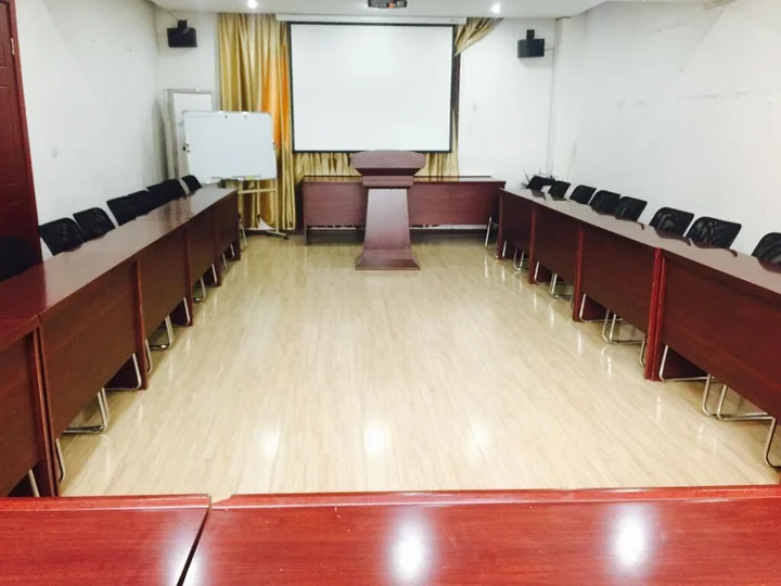 Лоян: Hanting Express Luoyang Zhongzhou East Road