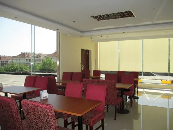 Яньтай: Hanting Hotel Yantai