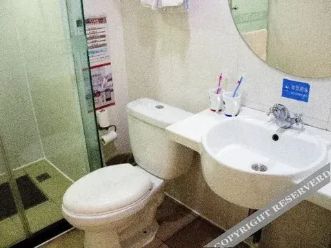 Циньхуандао: Chinainn(Qinhuangdao station)