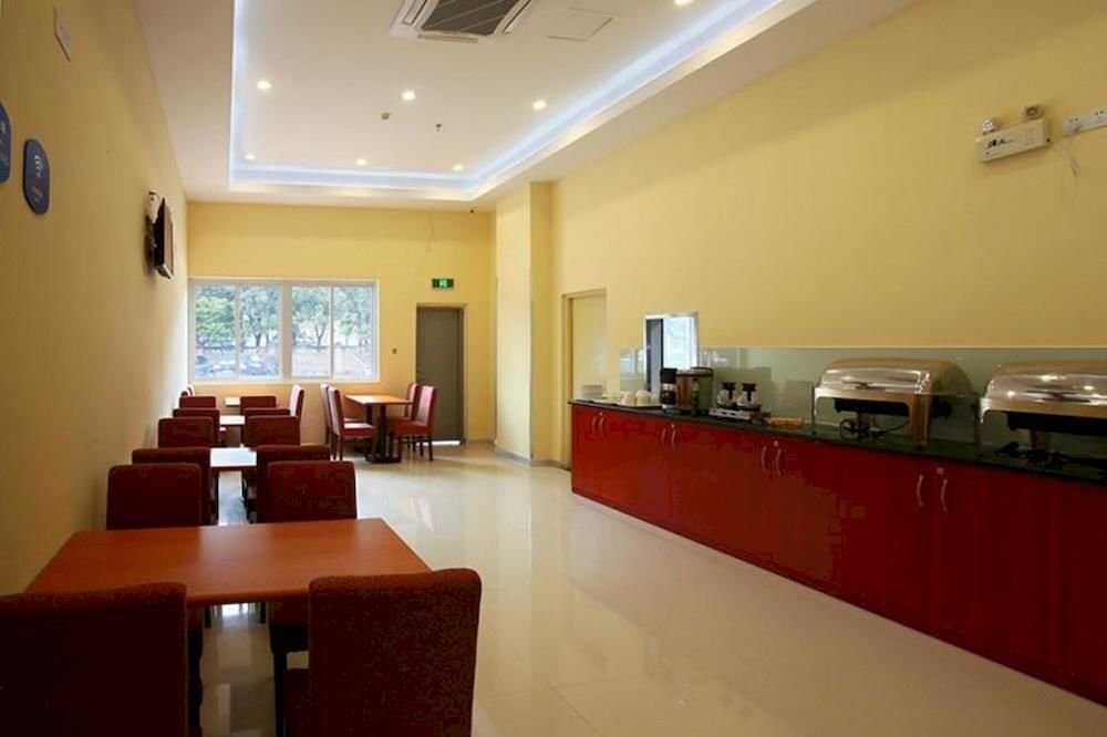 Урумчи: Hanting Express Urumqi Zhongshan Road Branch