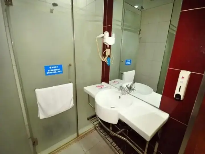 Ханчжоу: Hanting Express Hangzhou Wenyi Road