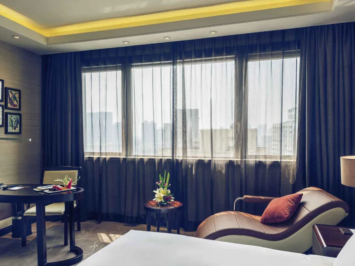 Шанхай: Mercure Shanghai Royalton