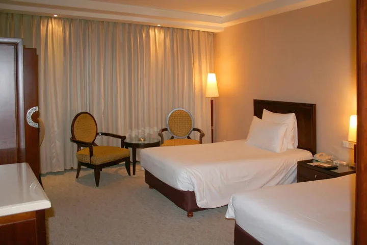 Шанхай: Mercure Shanghai Royalton