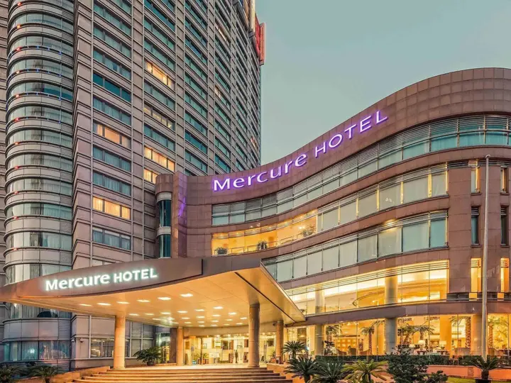 Шанхай: Mercure Shanghai Royalton