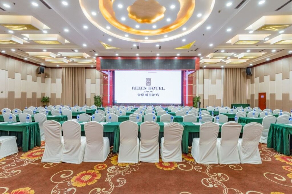Синин: Rezen Hotel Qinghai Jinding