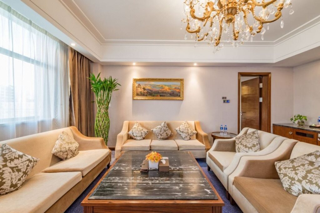 Синин: Rezen Hotel Qinghai Jinding